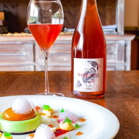 Kabaj Wine & Dine Gostinjska kuća Dobrovo